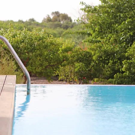 Modern 4-bedroom With A Private Pool * Paralimni