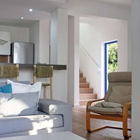 Villa Modern 4-bedroom With A Private Pool
