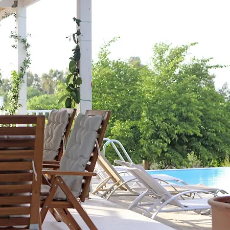 Modern 4-bedroom With A Private Pool Villa
