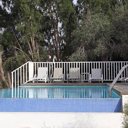Modern 4-bedroom With A Private Pool Villa